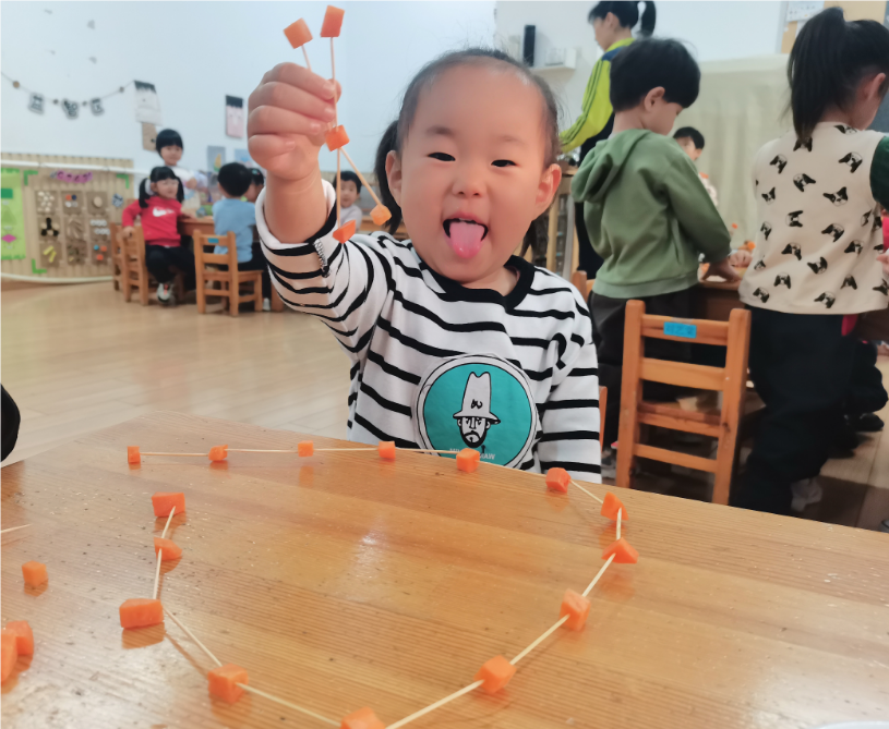 【课程故事】从幼儿园小班“卷”起来——记北京市昌平区幼师第五实验幼儿园主题探究活动《食物真好吃》-幼师课件网第35张图片