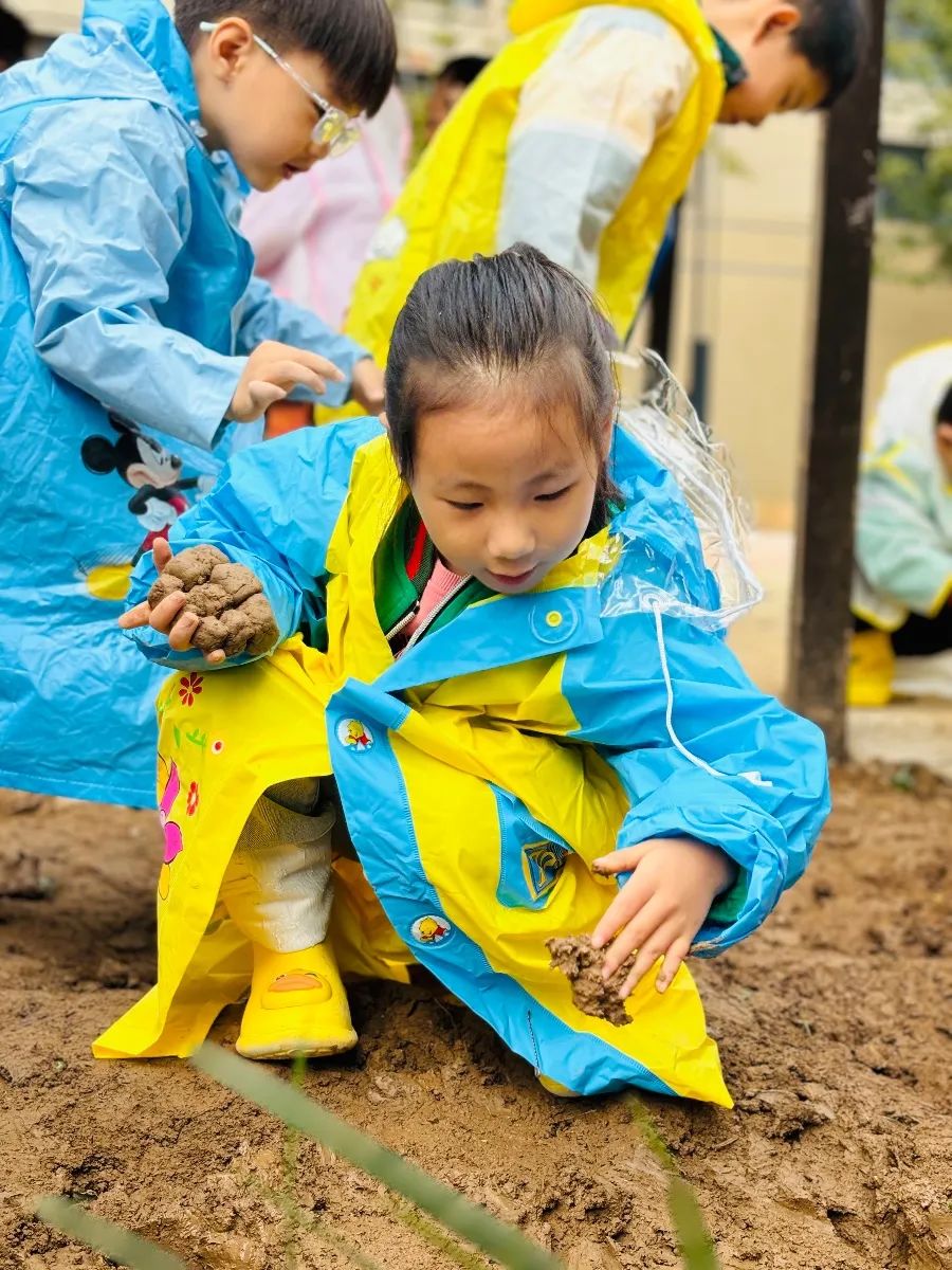 【课程故事】嘿！“泥塑”朋友-幼师课件网第53张图片