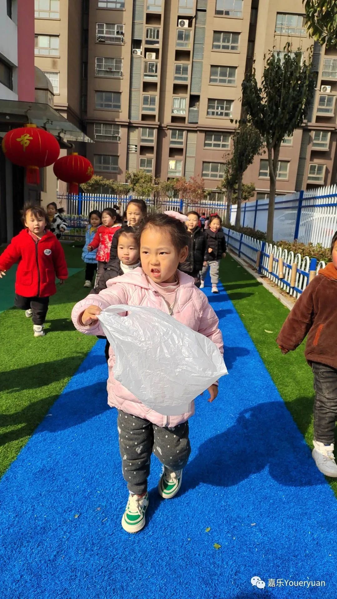 【课程故事】等风来,不如追风去——嘉乐幼儿园小一班课程故事活动-幼师课件网第35张图片