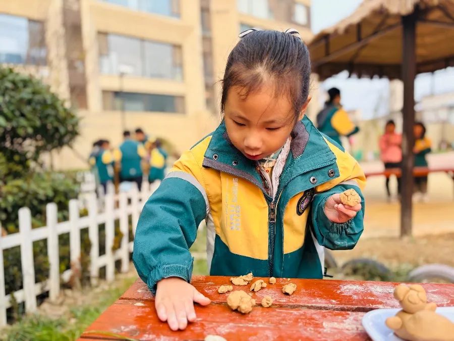 【课程故事】嘿！“泥塑”朋友-幼师课件网第68张图片