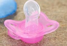 孩子用安抚奶嘴老是掉怎么办-幼师课件网