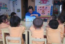 托班绘本阅读活动一：《小鸭子吃星星》-幼师课件网