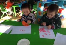 小班撕纸活动：弯弯的小桥-幼师课件网