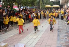 幼儿园体育游戏：掌上明珠-幼师课件网