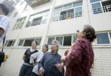 成都富桥幼儿园二楼掉下小男孩 该园竟置之不理-幼师课件网