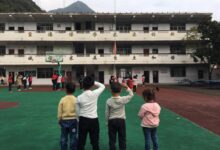 幼小衔接之参观小学升旗仪式――石璜镇通源中心幼儿园-幼师课件网