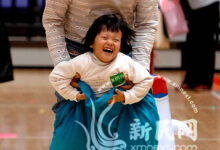 上海家庭亲子运动会父母孩子乐到一块(组图)-幼师课件网