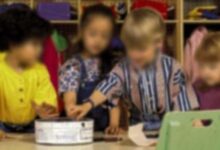 幼儿园大班科学活动教案《看谁滚得远》-幼师课件网