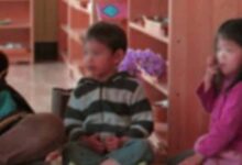 捡石子填水坑幼儿园小班美术活动教学设计-幼师课件网